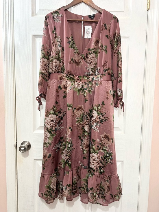 torrid Dresses & Skirts - Torrid 0 (12) Pink Floral Long Sleeve Mix Media Wrap Midi Wedding Guest Dress